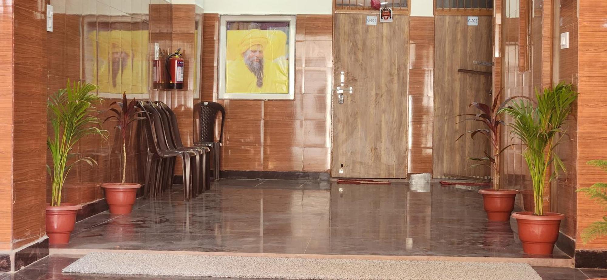 Hotel Shree Radha Rani Dham, Near Iskcon And Prem Mandir Vrindāvan Exteriér fotografie